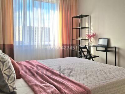 Аренда квартир в Алматы: 2-комнатная квартира · 44 м² · 12/12 этаж · помесячно, Райымбека 210/5 — Ауэзова за 330 000 〒 2-комнатная квартира · 44 м² · 12/12 этаж · помесячно, Райымбека 210/5 — Ауэзова за 330 000 〒 в Алматы, Алмалинский р-н