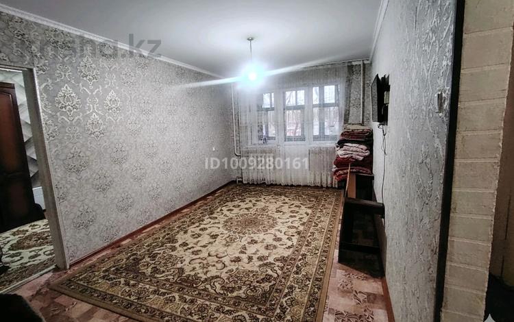 2-комнатная квартира · 46 м² · 3/5 этаж, мкр Каратау 10 — Президентского парка. Торговый центр за 12 млн ₸ в Таразе — фото 2