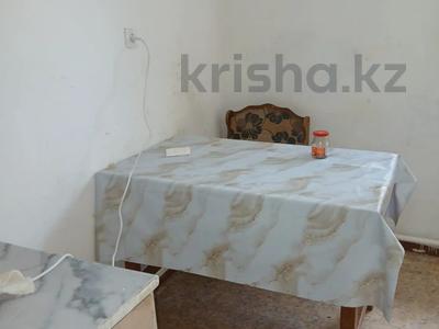 3-бөлмелі пәтер · 60 м² · 1/3 қабат, 2 микрорайон 11, бағасы: 80 000 ₸ в Аксае