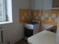 3-бөлмелі пәтер · 60 м² · 1/3 қабат, 2 микрорайон 11, бағасы: 80 000 ₸ в Аксае — фото 2