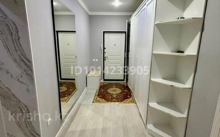 4-комнатная квартира · 140 м², 35-мкр 17 за 35 млн ₸ в Актау — фото 2