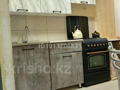 2-комнатная квартира · 45 м² · 3/5 этаж, Майкудук, Майкудук, 16й микрорайон 2.а. за 9.4 млн ₸ в Караганде, Алихана Бокейханова р-н