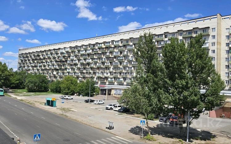 Магазины и бутики · 612 м² за 255 млн ₸ в Караганде, Казыбек би р-н — фото 5