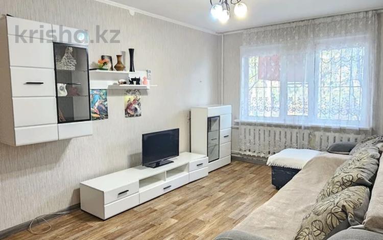 2-бөлмелі пәтер, 46 м², 1/4 қабат ай сайын, мкр №6 44, бағасы: 220 000 〒 в Алматы, Ауэзовский р-н — фото 2