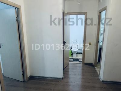 3-бөлмелі пәтер · 58 м², Шұғыла ш/а., Райымбека 590/1 — Жуалы, бағасы: 30 млн ₸ в Алматы, Наурызбайский р-н
