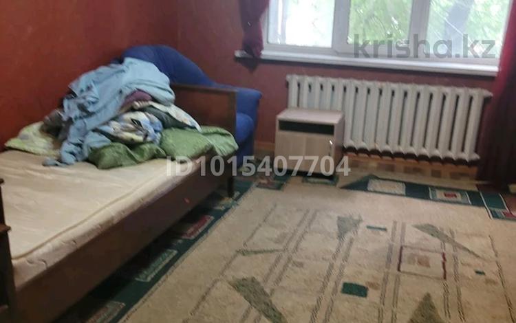 3 бөлме · 64 м² · 1/9 қабат, Толе би — Розыбакиева, бағасы: 75 000 ₸ в Алматы, Алмалинский р-н — фото 2