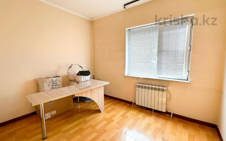 4-бөлмелі пәтер · 104 м² · 8/12 қабат, Каратал, бағасы: 39 млн ₸ в Талдыкоргане — фото 8