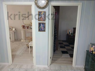 4-бөлмелі пәтер · 84 м² · 1/5 қабат, Сатпаева 8/2, бағасы: 33 млн ₸ в Усть-Каменогорске
