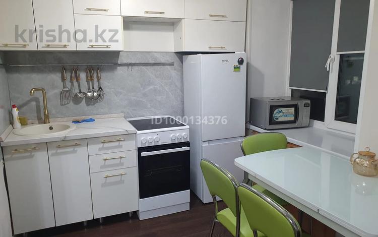 1-бөлмелі пәтер · 34 м², Протозанова 39, бағасы: 2 500 ₸ в Усть-Каменогорске — фото 2