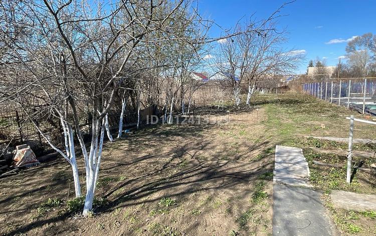 Дача · 1 комната · 30 м² · 10 сот., Садовод за 50 000 〒 в Актобе, жилой массив Кирпичный — фото 2