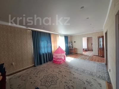 Отдельный дом · 3 комнаты · 120 м² · 10 сот., 5 микрорайон — 5 микрорайон за 17.5 млн ₸ в 