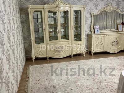 Отдельный дом · 7 комнат · 360 м², 3 переулок кошеней 16г — Напротив войнской части за 600 000 〒 в Таразе