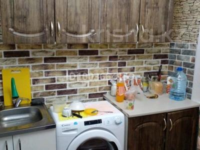 2-комнатная квартира · 48 м² · 5/5 этаж, Майкудук, Майкудук, 14й микрорайон 6 за 130 000 ₸ в Караганде, Алихана Бокейханова р-н