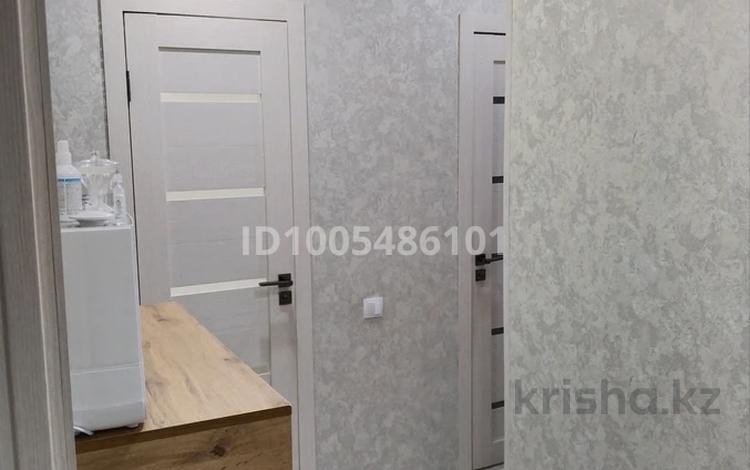 3-бөлмелі пәтер · 65 м² · 4/5 қабат, Камзина 14 — Напротив городской больницы, бағасы: 18.5 млн ₸ в Аксу — фото 13