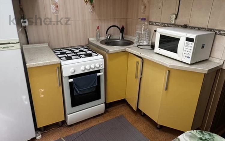 1-бөлмелі пәтер · 32 м² · 1/4 қабат, 1 мкр, бағасы: 13.8 млн ₸ в Конаеве — фото 2