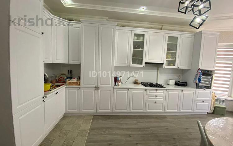 3-бөлмелі пәтер · 96 м² · 2/4 қабат, Жемчужина 1, бағасы: 230 000 ₸ в Актау, мкр Приморский — фото 2