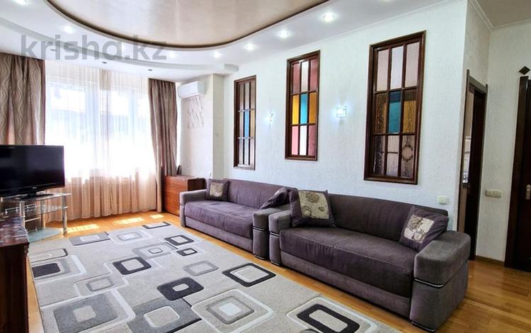 4-комнатная квартира · 110 м² · 5/6 этаж, Басенова 27а за 550 000 ₸ в Алматы, Бостандыкский р-н — фото 4