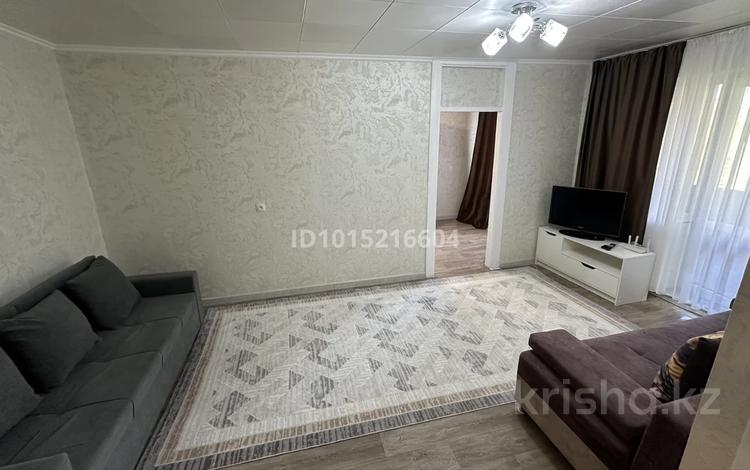 2-бөлмелі пәтер · 50 м², Жаңа қала ш/а., Нуркена Абдирова 28/2, бағасы: 12 000 ₸ в Караганде, Казыбек би р-н — фото 2