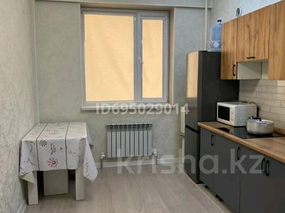 1-бөлмелі пәтер, 40 м², 1/9 қабат тәулік бойы, 31Б мкр 8, бағасы: 15 000 〒 в Актау, 31Б мкр