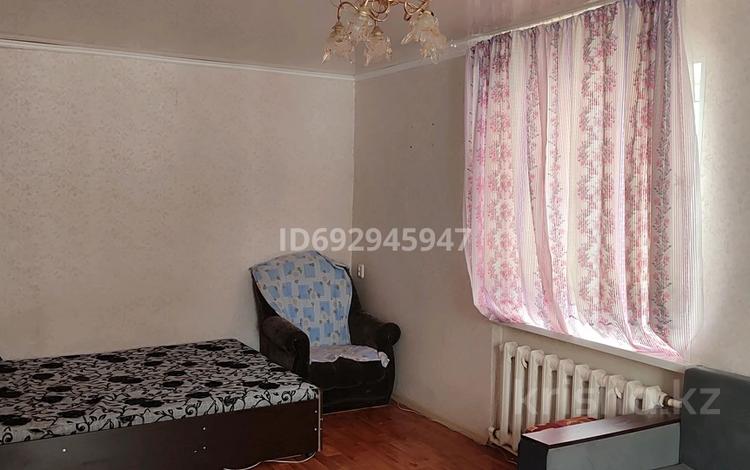 1-комнатная квартира, 32 м², 1/4 этаж, Блюхера за 4.8 млн 〒 в Темиртау — фото 2