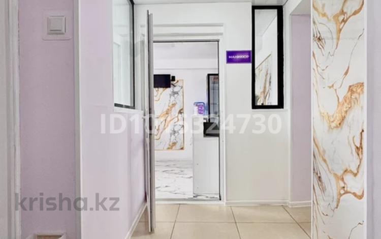 Действующий салон красоты · 61 м² за 9.5 млн ₸ в Усть-Каменогорске — фото 2