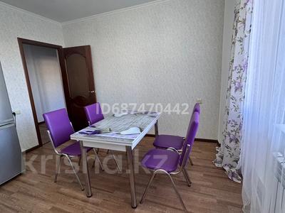 2-комнатная квартира · 70 м² · 2/9 этаж, мкр Кунаева 58 за 15 000 ₸ в Уральске