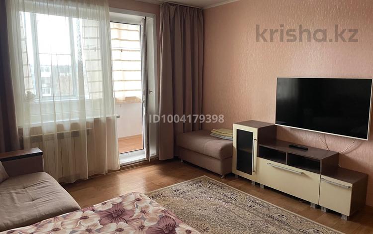 2-комнатная квартира · 55 м² · 4/5 этаж, Абая 162 — Толстого.ЦУМ,РАХАТ,МАРТ за 15 000 ₸ в Костанае — фото 2