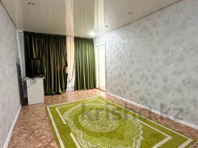 2-комнатная квартира · 43 м² · 4/4 этаж, 2мкр за 11 млн 〒 в Талдыкоргане, мкр Жетысу