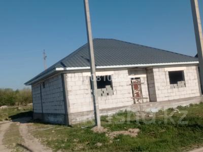 Жеке үй · 5 бөлме · 120 м² · 6 сот., 7 линия 2а, бағасы: 30 млн ₸ в Боралдае (Бурундай)