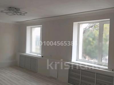 Отдельный дом · 4 комнаты · 100 м² · 10 сот., Курмангазы 31 — Абая, Байконурова, Шеченко за ~ 120.1 млн 〒 в Жезказгане