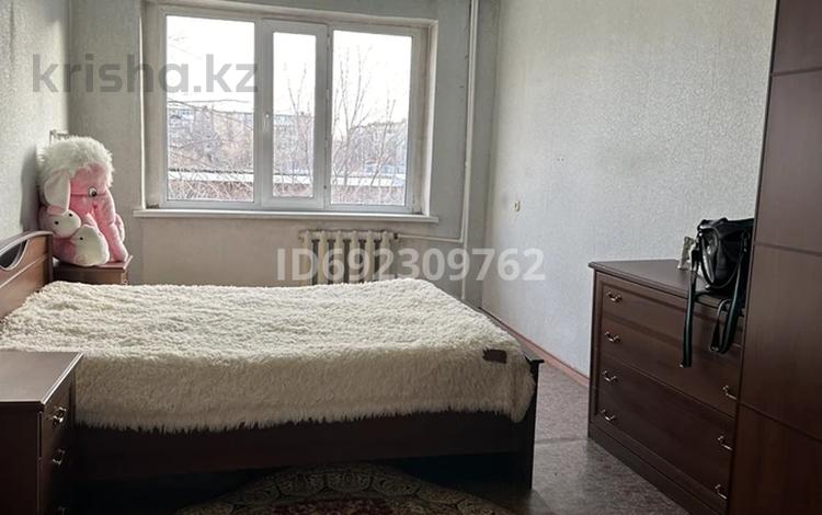 2-комнатная квартира, 48 м², 2/5 этаж, Абая 78а за 6.5 млн 〒 в Шахтинске — фото 5