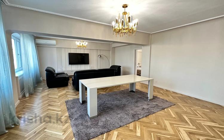 4-бөлмелі пәтер · 135 м² · 2/5 қабат, Гоголя 174, бағасы: 145.9 млн ₸ в Алматы, Алмалинский р-н — фото 2