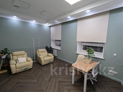 Еркін, кеңселер, медорталықтар мен дәріханалар · 320 м², бағасы: ~ 4.6 млн ₸ в Алматы, Медеуский р-н