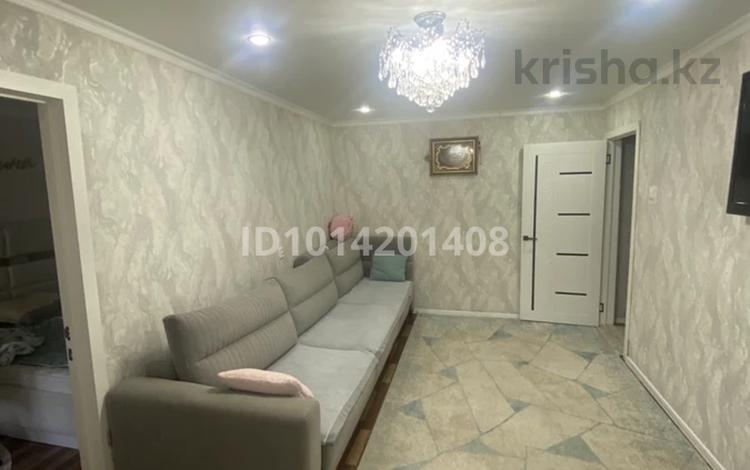 3-комнатная квартира · 56.6 м² · 5/5 этаж, Майкудук, 13й микрорайон за 15 млн ₸ в Караганде, Алихана Бокейханова р-н — фото 2