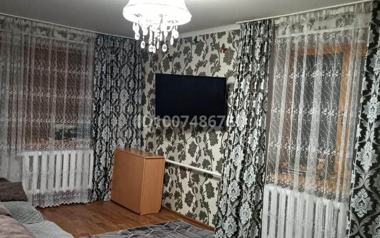 2-комнатная квартира · 43 м² · 5/5 этаж, 1 микрорайон 15 за 6.5 млн ₸ в Лисаковске — фото 19