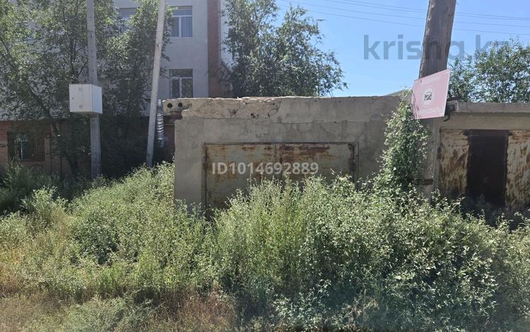 Гараж · Махамбета Утемисова — Возле рынка Рахат, бағасы: 2.5 млн ₸ в Атырау — фото 2