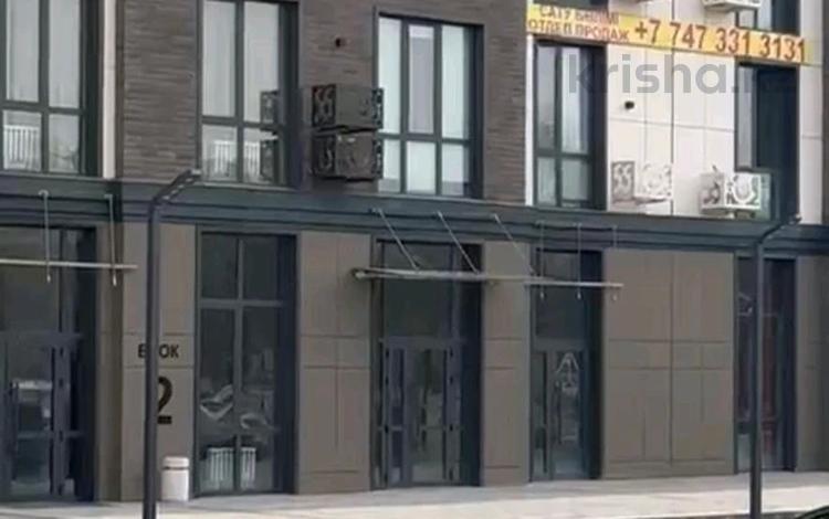 Свободное назначение, офисы, магазины и бутики, образование, студии · 55 м² за 350 000 ₸ в Конаеве — фото 2