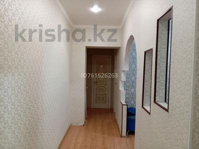 Аренда квартир в Восточно-Казахстанской обл.: 3-комнатная квартира · 79.1 м² · 2/5 этаж · помесячно, Молдагуловой 17/5 за 180 000 〒 3-комнатная квартира · 79.1 м² · 2/5 этаж · помесячно, Молдагуловой 17/5 за 180 000 〒 в Усть-Каменогорске