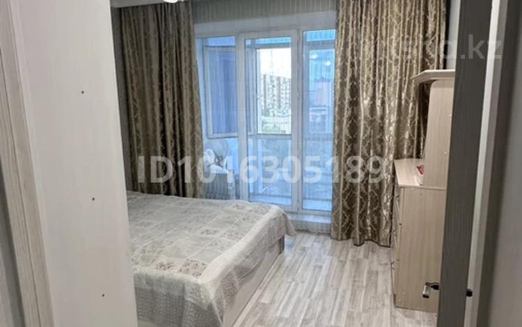2-бөлмелі пәтер · 74 м² · 7/9 қабат, 28-шағынаудан 23/7 — Шахтеров строителей, бағасы: 300 000 ₸ в Караганде, Казыбек би р-н — фото 2