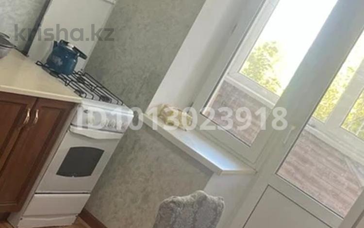 2-бөлмелі пәтер · 60 м² · 5/5 қабат, мкр Астана 25, бағасы: 140 000 ₸ в Уральске — фото 3