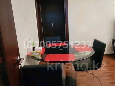 3-комнатная квартира · 58 м² · 3/5 этаж, 3-й микрорайон, 3-й микрорайон 36 — Maxi burger за 280 000 〒 в Шымкенте, Туран р-н