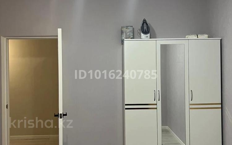 1-комнатная квартира · 42 м² · 5/5 этаж, мкр Бозарык 687/30 за 90 000 ₸ в Шымкенте, Абайский р-н — фото 2