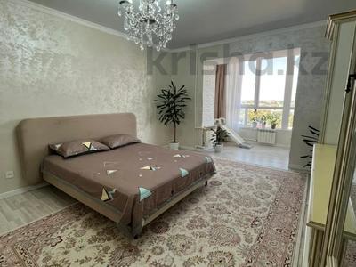 2-комнатная квартира · 59.7 м² · 8/10 этаж, Ярославская 2/3 — проспект Абая за 22 млн 〒 в Уральске, мкр Школьник