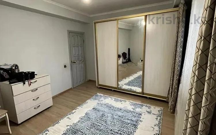 2-комнатная квартира · 50 м² · 2/5 этаж, мкр Аксай-4 за 34.5 млн ₸ в Алматы, Ауэзовский р-н — фото 2