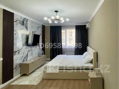 Аренда квартир посуточно в Туркестанской обл.: 1-комнатная квартира · 41 м² · 4/8 этаж, Шымкент тас жолы 10/7 — Напротив TURAN MALL за 11 000 〒 1-комнатная квартира · 41 м² · 4/8 этаж, Шымкент тас жолы 10/7 — Напротив TURAN MALL за 11 000 〒 в Туркестане
