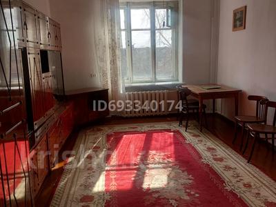 2-бөлмелі пәтер, 54 м², 5/5 қабат ай сайын, Пр. независимости 23, бағасы: 120 000 〒 в Усть-Каменогорске