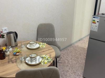 2-бөлмелі пәтер · 50 м² · 2/5 қабат, Кердери 140, бағасы: 200 000 〒 в Уральске, мкр Школьник