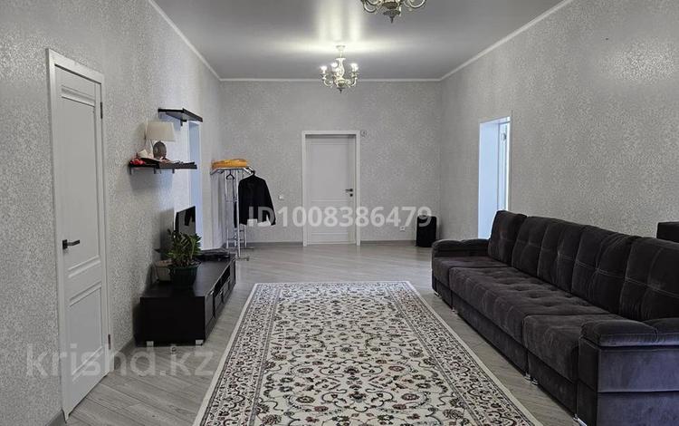 Отдельный дом · 4 комнаты · 220 м² · 10 сот., 1 микрорайон 227 за 69 млн ₸ в Жибек Жолы — фото 2
