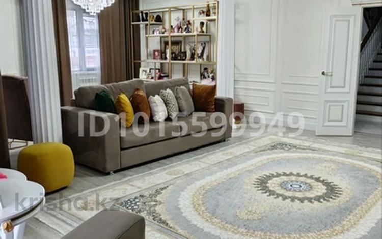 3-бөлмелі пәтер · 118 м² · 4/10 қабат, Курмангазы 179, бағасы: 48.8 млн ₸ в Уральске — фото 2