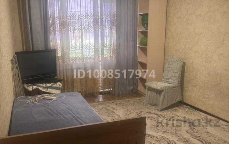 1-комнатная квартира · 38 м² · 3/5 этаж, мкр Айнабулак-1 за 150 000 ₸ в Алматы, Жетысуский р-н — фото 2
